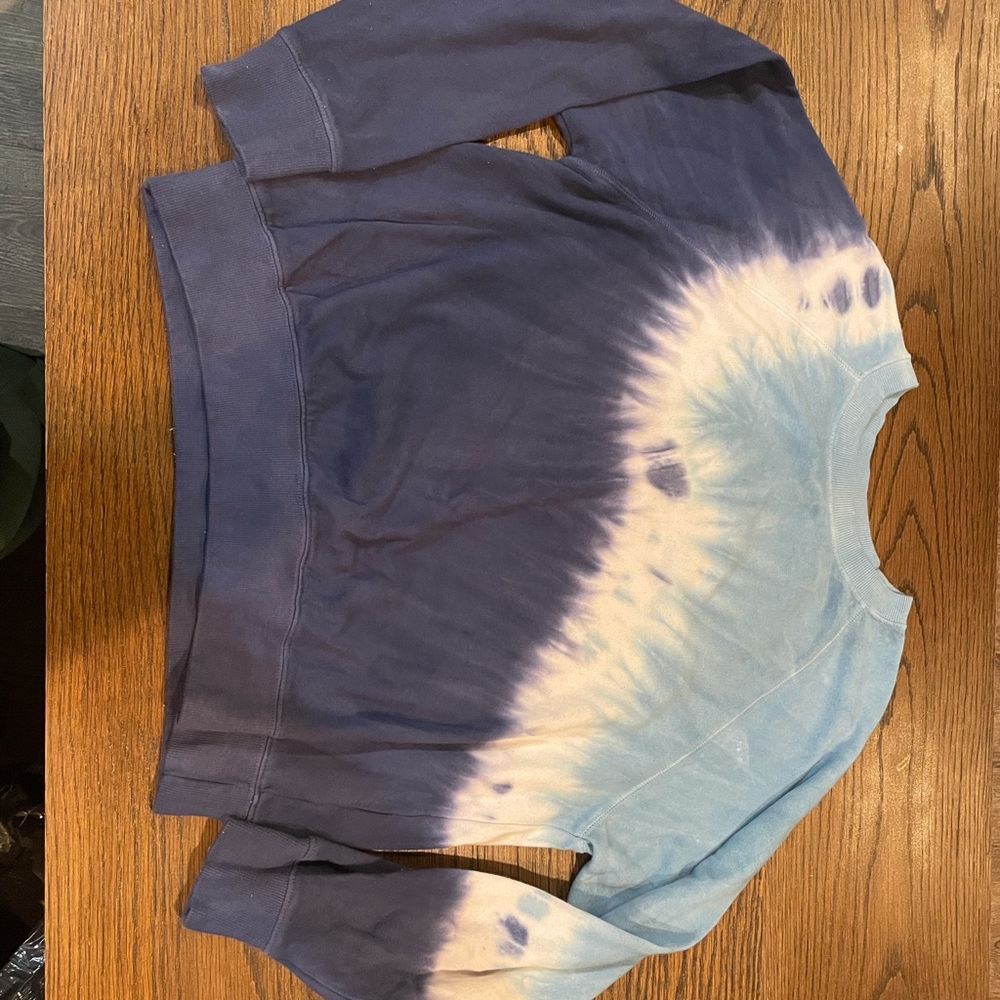 Women’s small Old Navy crew neck sweatshirt